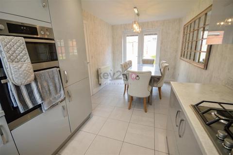 32 Ruby Lane, Mosborough, Sheffield, S20 5FJ