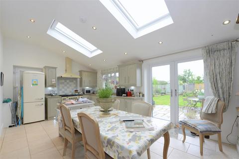 3 bedroom detached house for sale, Wenlock Road, Shrewsbury