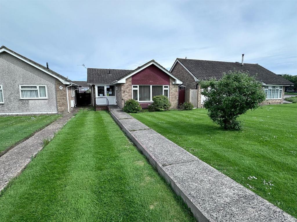 Seven Sisters Road, Eastbourne BN22 2 bed bungalow for sale £339,950