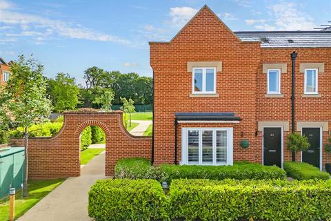 3 bedroom semi-detached house for sale, Danbury Palace Drive, Danbury, Chelmsford