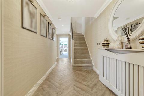 3 bedroom semi-detached house for sale, Danbury Palace Drive, Danbury, Chelmsford