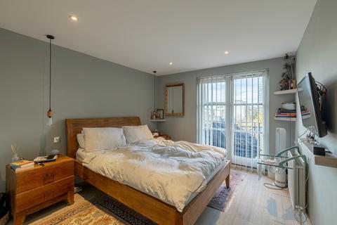 2 bedroom flat to rent, Brompton Park Crescent, Fulham, SW6