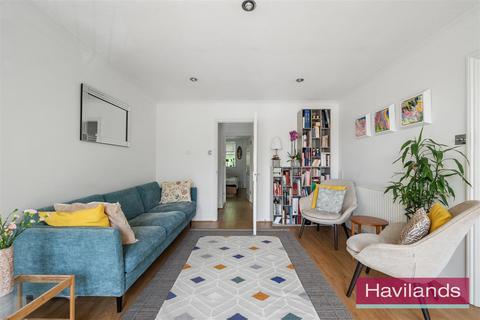 2 bedroom flat for sale, Foxwood Green Close, Enfield