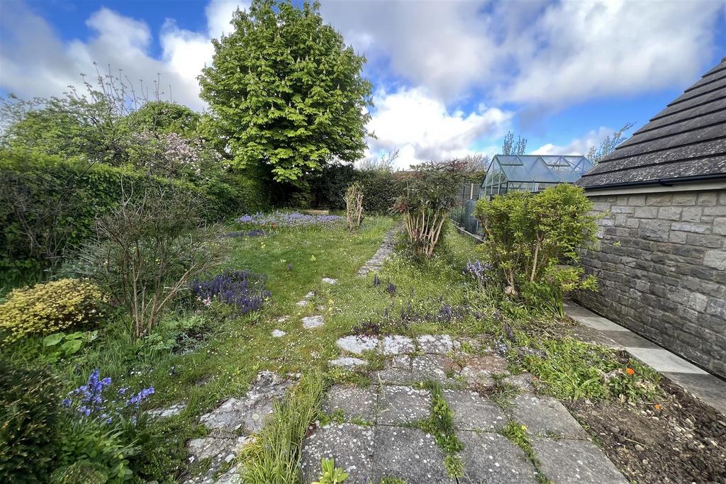 Garden 1.jpg