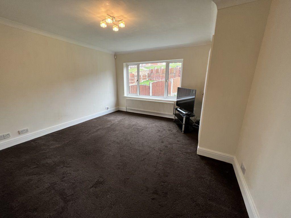 Western Avenue, Pontefract, WF8 3 bed semidetached house to rent £