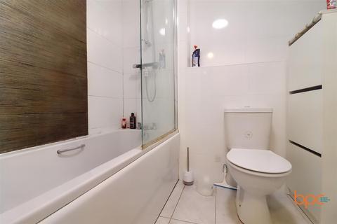 1 bedroom flat for sale, Surrey Street, Bristol, BS2