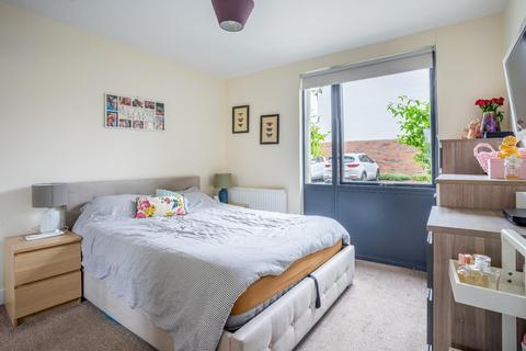 2 bedroom apartment for sale, Derwent Way, York