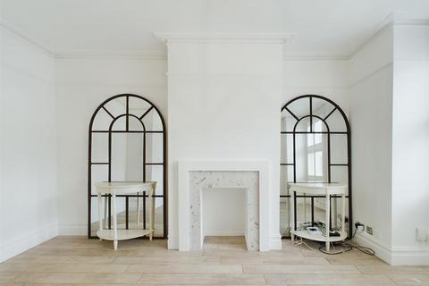 35 Cambridge Road, London, SE20 7XJ