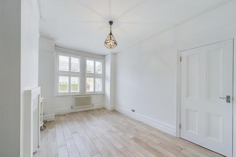 35 Cambridge Road, London, SE20 7XJ
