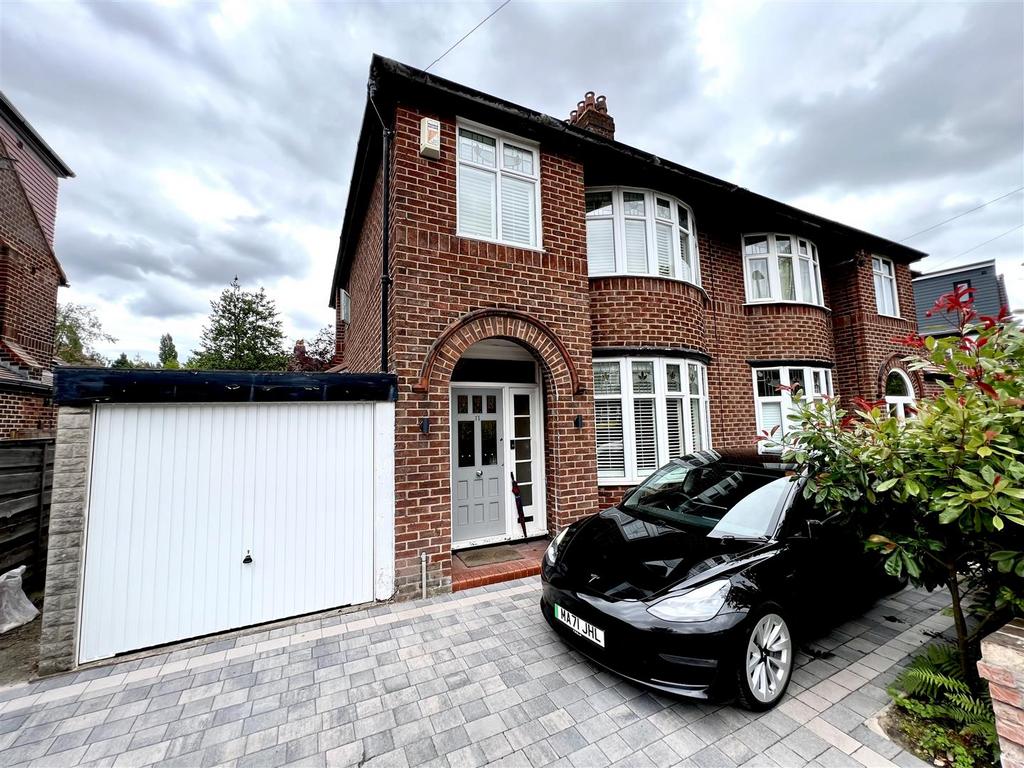 Brooklawn Drive, Didsbury 3 bed semidetached house for sale £595,000