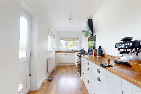 3 bedroom terraced house for sale, New Fosseway Road, Whitchurch