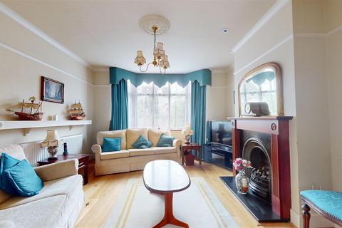 738 Wells Road, Bristol, BS14 0PA