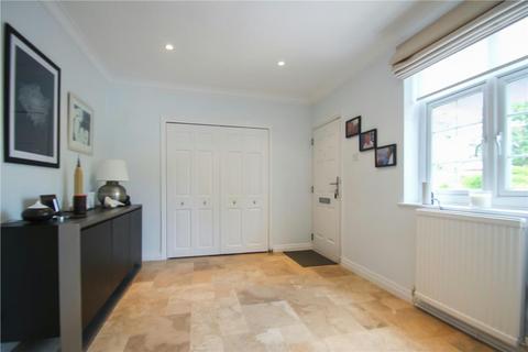 4 bedroom townhouse to rent, Ashley Court, Hale