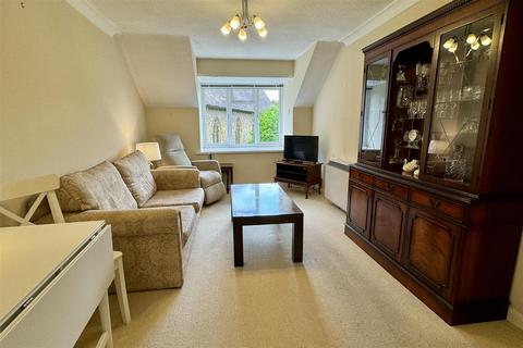 1 bedroom retirement property for sale, Allingham Court, Farncombe