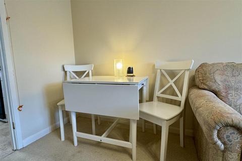 1 bedroom retirement property for sale, Allingham Court, Farncombe