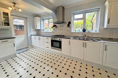 3 bedroom semi-detached house for sale, Farncombe - No Onward Chain