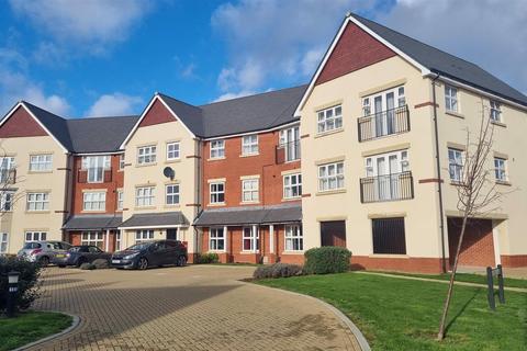 2 bedroom flat for sale, Harebell Road, Andover SP11