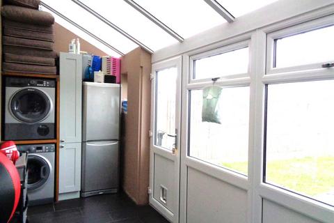 3 bedroom semi-detached house to rent, Mortimer Road, Hereford