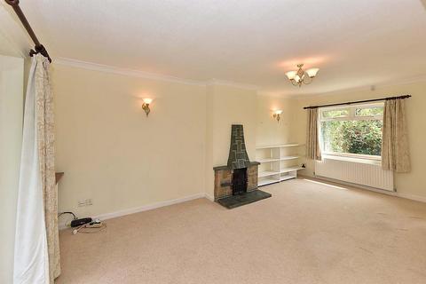 4 bedroom semi-detached house to rent, Bridge Green, Prestbury, Macclesfield, Cheshire, SK10 4HR