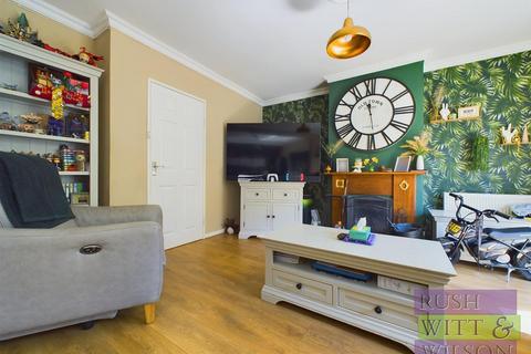 3 bedroom terraced house for sale, Churchill Avenue, Hastings