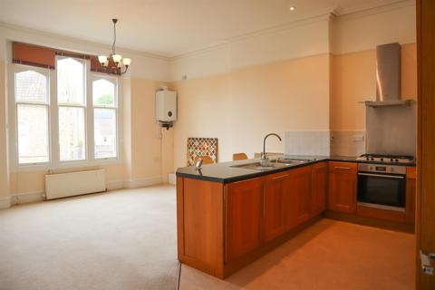 2 bedroom apartment to rent, Castle Road, Clevedon BS21