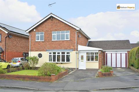 4 bedroom detached house for sale, Honeysuckle Avenue, Stoke-On-Trent ST11