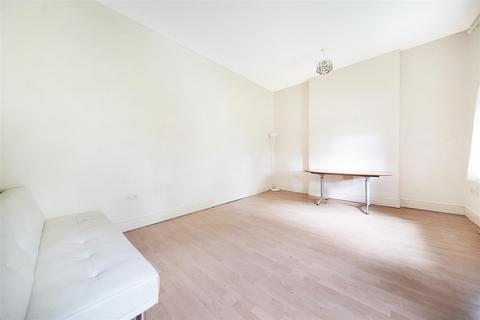 3 bedroom duplex to rent, Lansdowne Road, London N17
