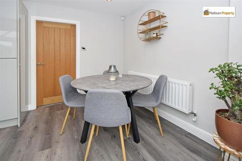 15 Barbrook Avenue, Stoke-on-trent, ST3 5UG