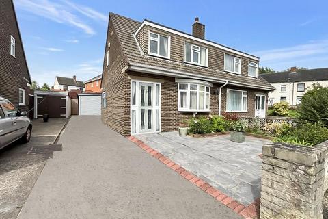 3 bedroom semi-detached house for sale, New Road, Newhall DE11