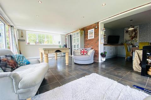 4 bedroom detached house for sale, Falkland Road, Dorrington, Shrewsbury