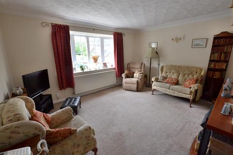 3 bedroom detached bungalow for sale, Dovecote, Shepshed LE12