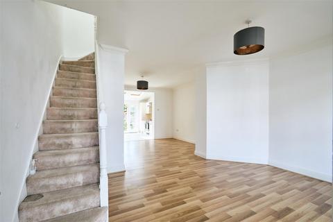 30 Riverview Grove, London, W4 3QJ