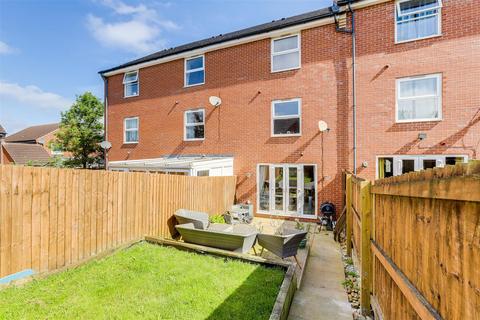 4 bedroom townhouse for sale, High Main Drive, Bestwood Village NG6