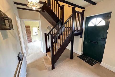 2 Fieldway, Heswall, Wirral, CH60 1UP