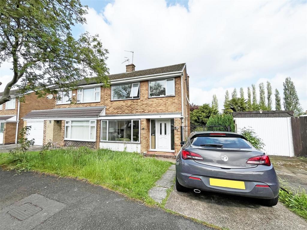 Penarth Rise, Nottingham NG5 3 bed semidetached house £1,150 pcm (£265 pw)