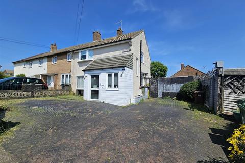 3 bedroom end of terrace house for sale, Meadowlands Avenue, Eastbourne BN22