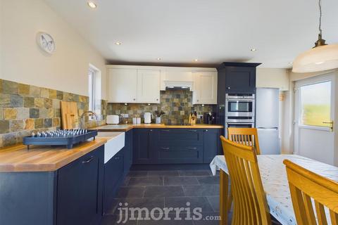 2 bedroom terraced house for sale, Summerhill, Stepaside, Narberth