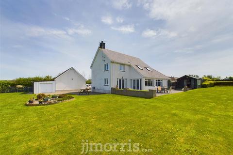 4 bedroom property with land for sale, Lon Yr Ysgol, Blaenporth, Cardigan