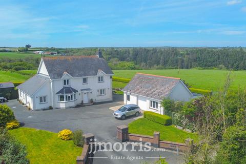 4 bedroom property with land for sale, Lon Yr Ysgol, Blaenporth, Cardigan