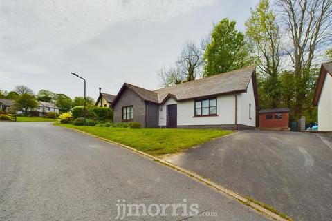 3 bedroom detached bungalow for sale, Clos Tawela, Silian, Lampeter
