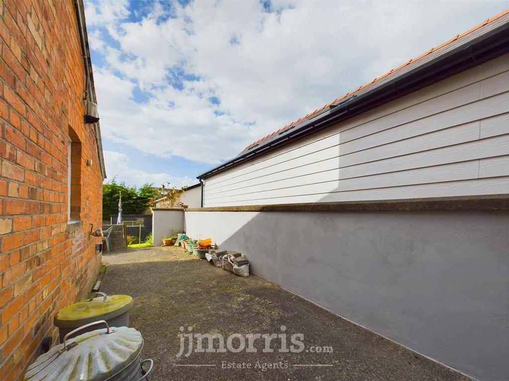 CAM03686 G0-PR0074-STILL046.jpg