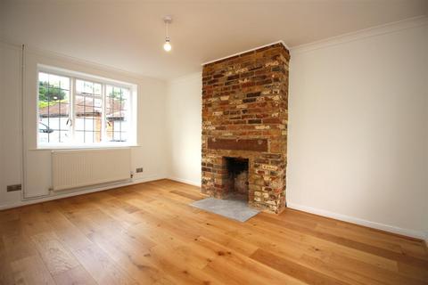 2 bedroom terraced house to rent, Westgate Grove, Canterbury