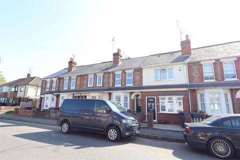 2 bedroom terraced house to rent, Briants Avenue