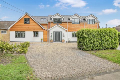 4 bedroom detached house for sale, * SIGNATURE HOMES * Hook End Road, Hook End