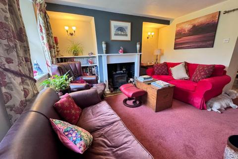 3 bedroom end of terrace house for sale, The Hill, Matlock DE4