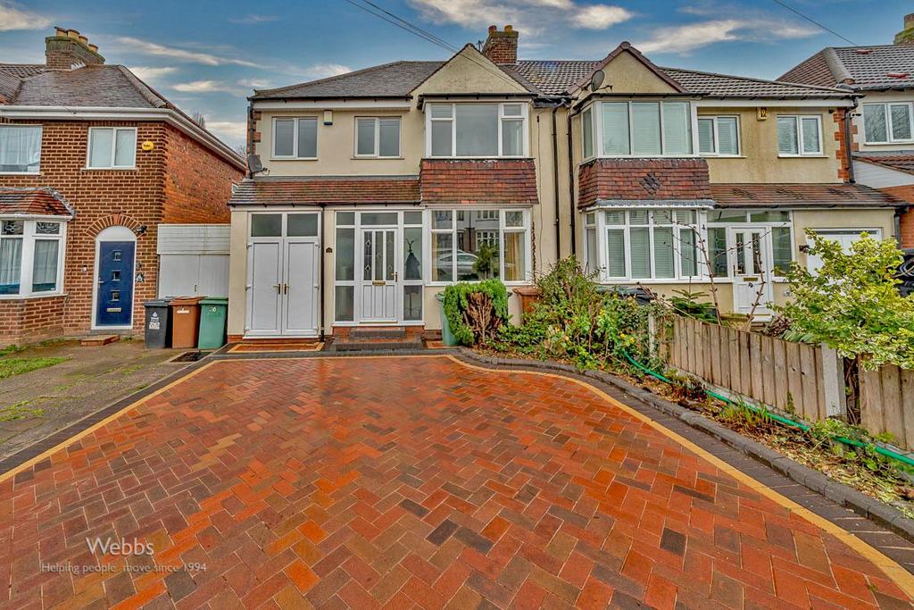 Delves Crescent, Walsall WS5 4 bed semidetached house for sale £275,000