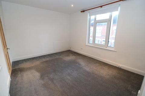 2 bedroom terraced house to rent, Edward Road, Leicester