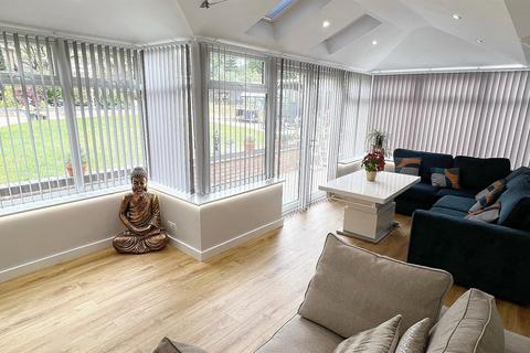 44 Bickley Avenue, Sutton Coldfield, B74 4DZ