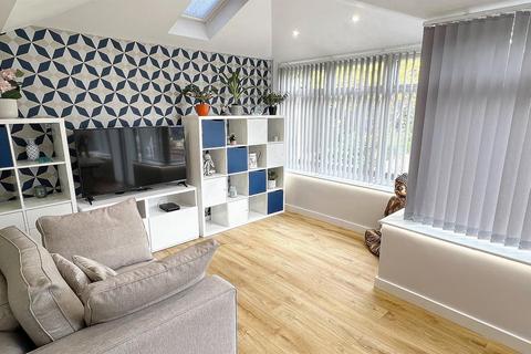 44 Bickley Avenue, Sutton Coldfield, B74 4DZ