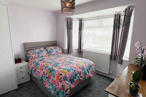 44 Bickley Avenue, Sutton Coldfield, B74 4DZ